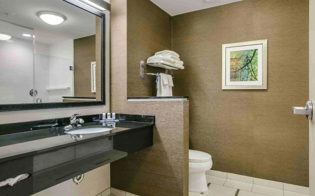 Fairfield Inn & Suites Columbia