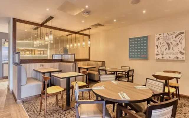 Premier Inn Porthmadog