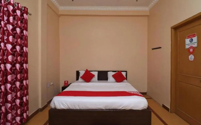 Oyo Flagship 807477 Bijaya Homes.