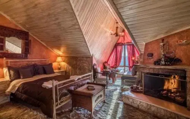 Lykovrisi Guest House I