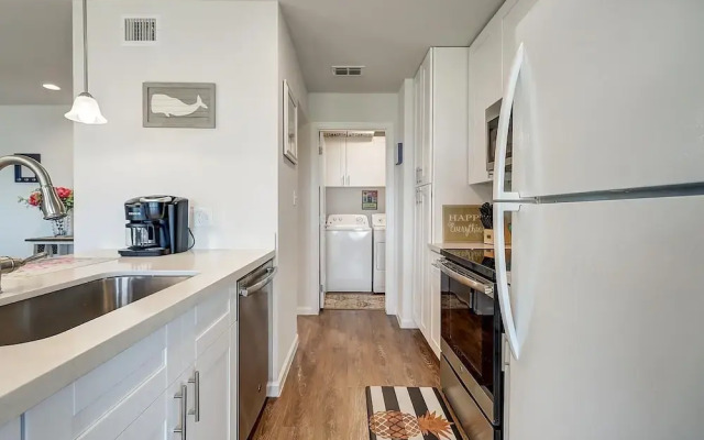 Chamingo 2 Bedroom Condo by Redawning