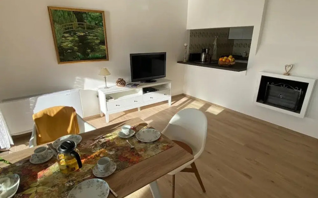 Barbara Apartment With Lake View in Ghiffa
