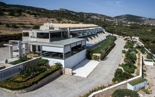 Fexulis Studios & Suites