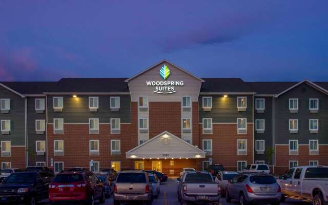 WoodSpring Suites Fargo North Near NDSU
