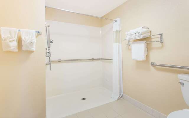 Baymont by Wyndham Plymouth