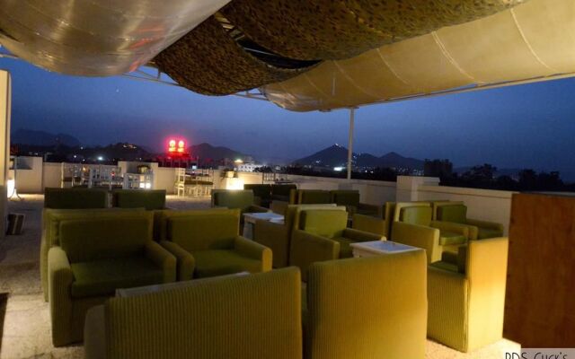 Golden Tulip Udaipur
