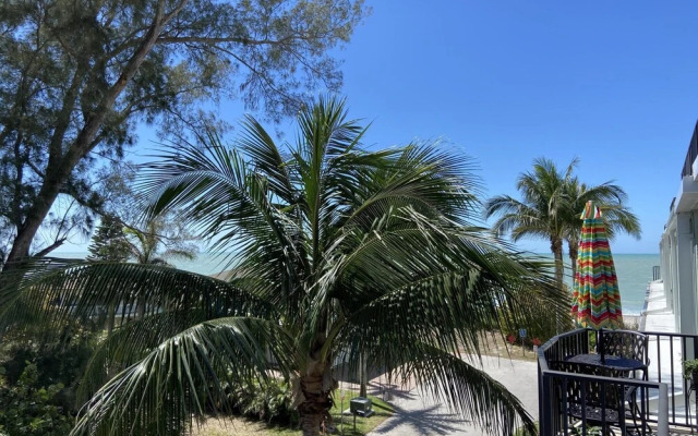 Slice of Paradise in Manasota Key