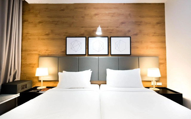 Avior Hotel