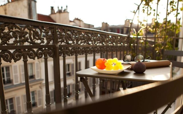 Le Grey Hotel