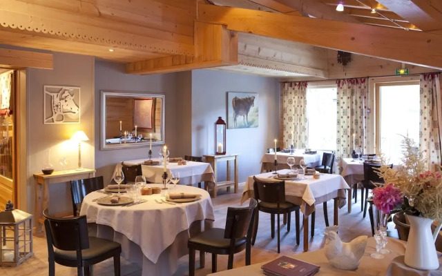 Chalet Hotel Crychar