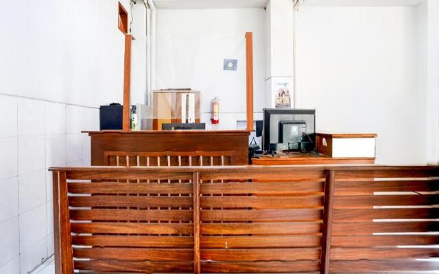 OYO Flagship 90890 Bratang Gede Residence