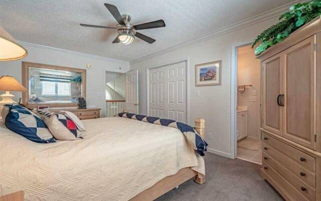 4102 South Ocean Blvd by Escape