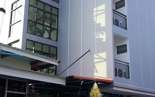 Ruang Thong Residence