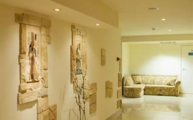 Relax Inn Health & Spa