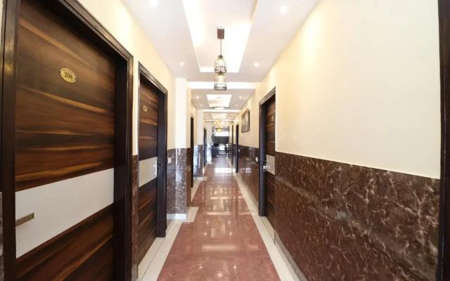 Hotel V2v by OYO Rooms