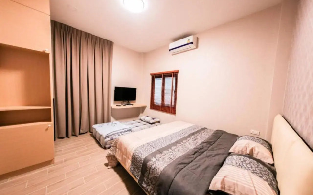 Uzeason Poolvilla Sattahip