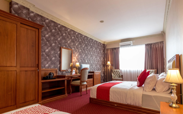 Super OYO Capital O 293 Mutiara Hijau Suites Syariah