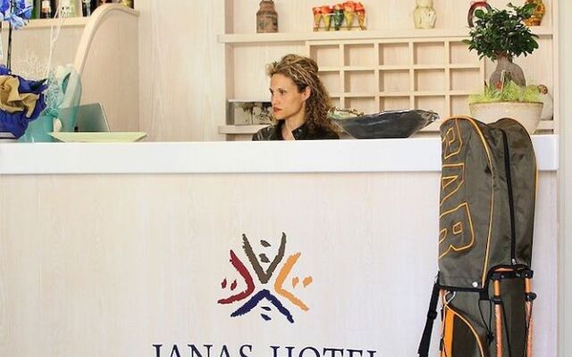 Janas Hotel