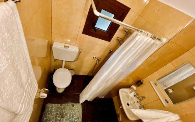 Peaceful studio apartment near the sea!