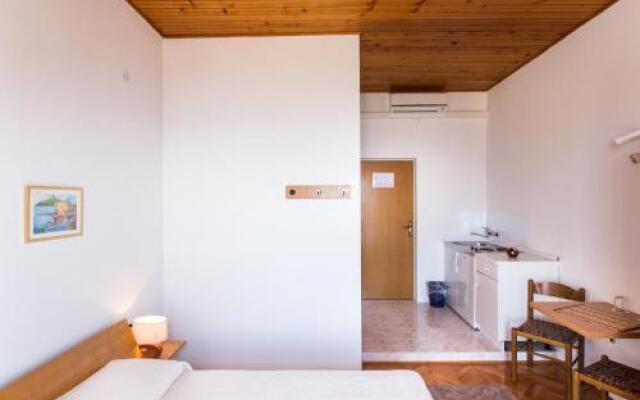 Rooms Relax