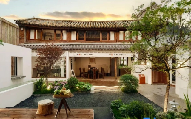 Such as the Japanese garden of Shi Zhen She