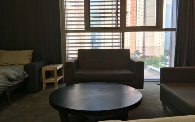The november stay in Canal walk