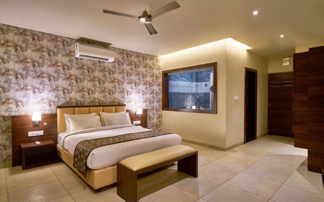 Hotel Shlok (Pure Veg), Kolhapur