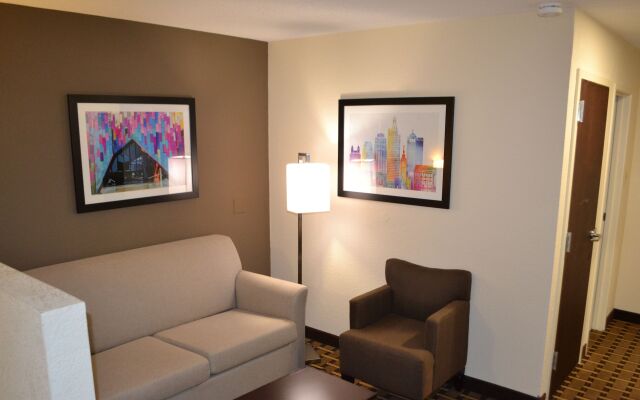 Comfort Inn & Suites