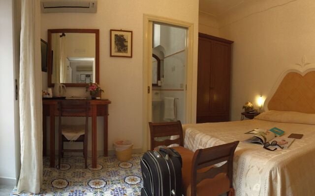 Mediterraneo Guest House