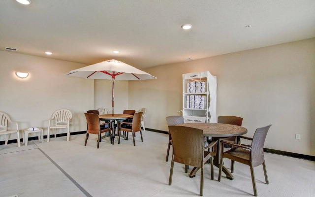 Cobblestone Hotel & Suites – Pulaski/Green Bay