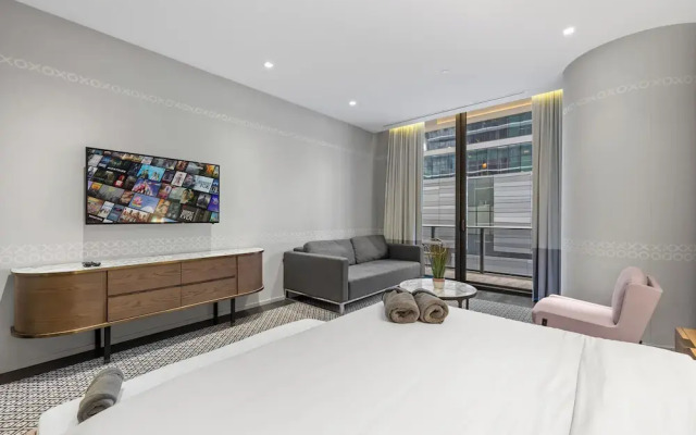 SLS Lux King Suite