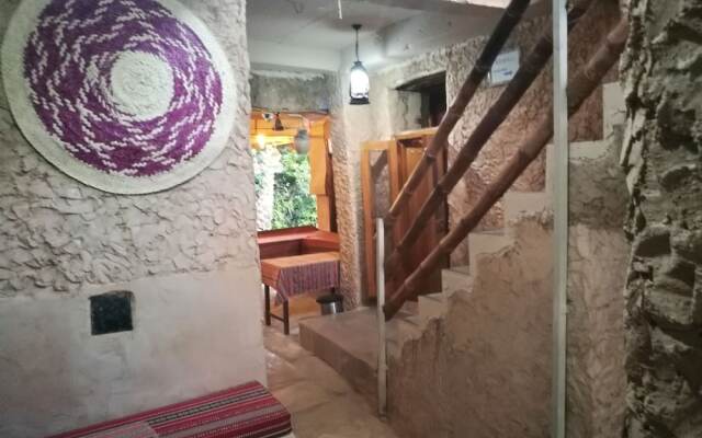 Misfah Old House