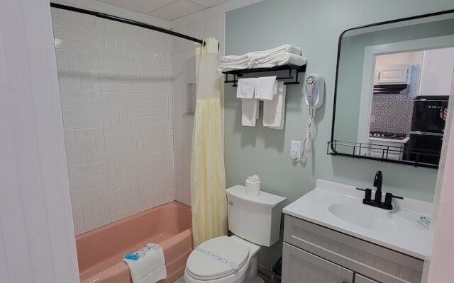 The Crest - Hampton Beach