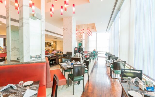 Grand Hometel Malad