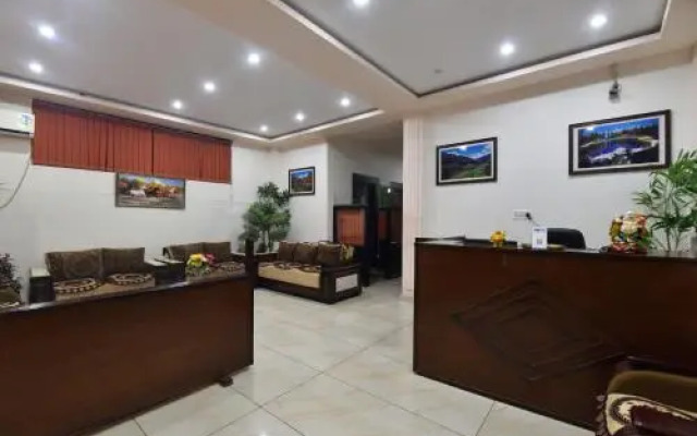 Sandalee Comforts by OYO Rooms