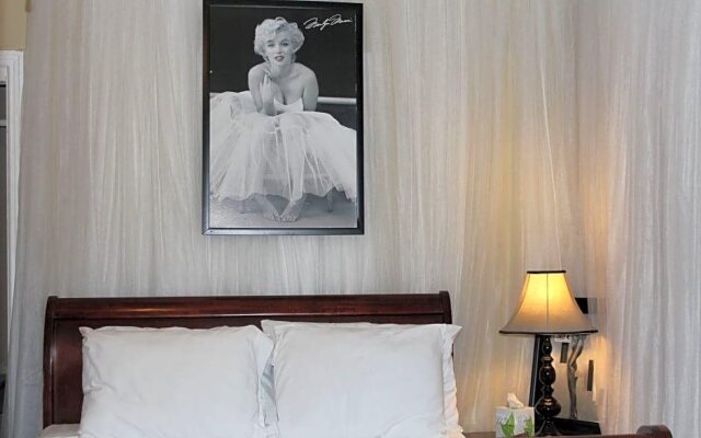 Hollywood Dream Suites