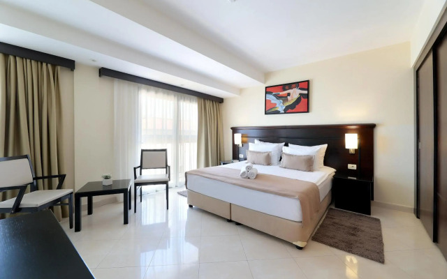 Blue Waves Resort