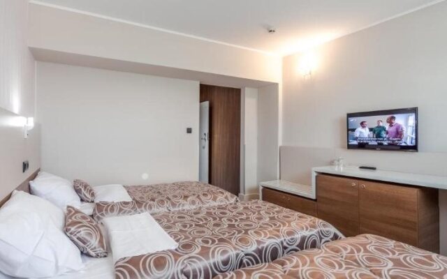 Hotel Macola