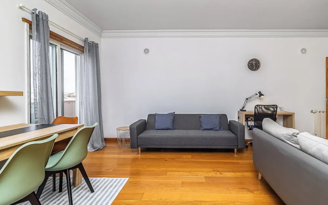 Stylish Stay in Lisbon-Scenic Views