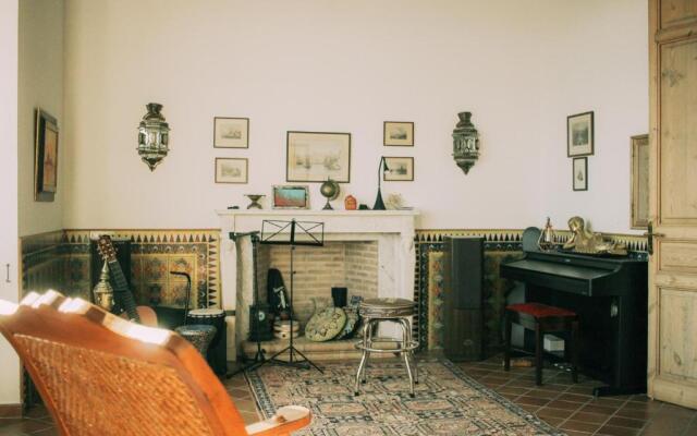 La Duquesa Guest House