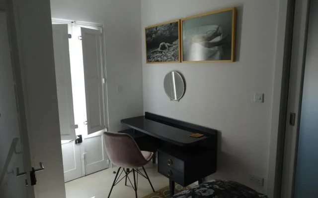60 Indri Borg Townhouse