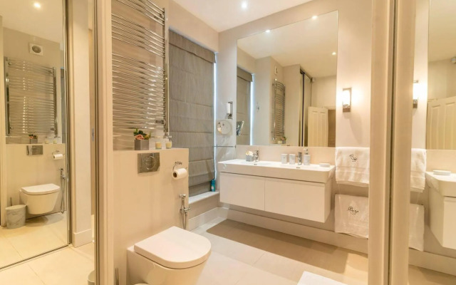 Spacious & Modern 3brs House in Central London