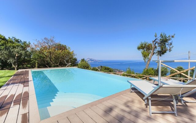 Villa Ferrara in Sant Agata sui Due Golfi