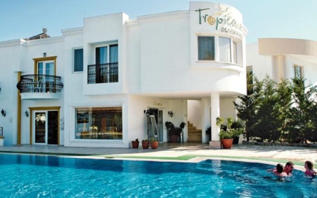 Tropicana Beach Apartments