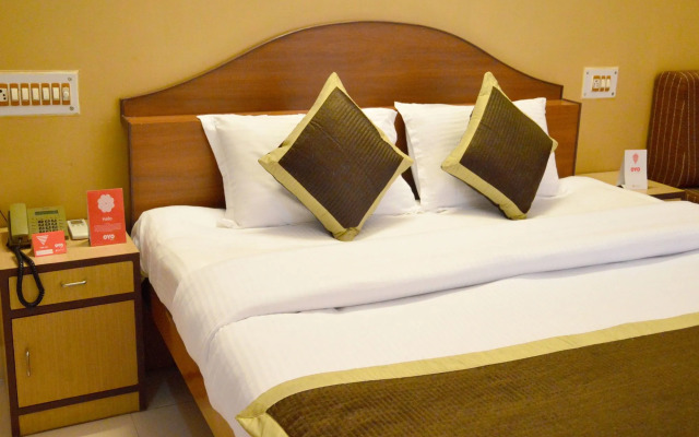 Hotel Rockwell by OYO Rooms