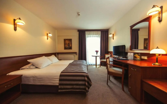 Conrad Hotel