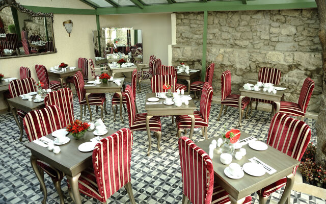 Erten Konak - Special Class