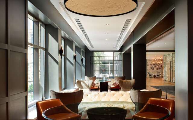 The Logan Philadelphia, Curio Collection by Hilton