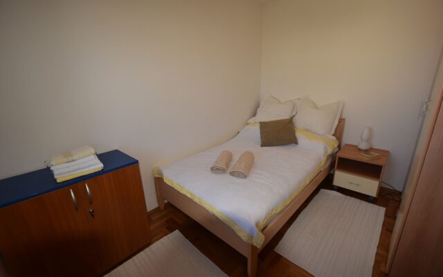Apartment Mirela