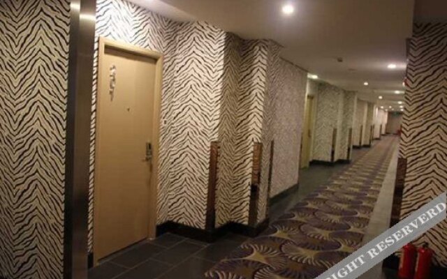 Xianlongtan Yangguang Hotel